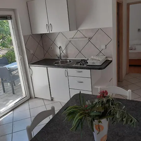Slanica Apartment *